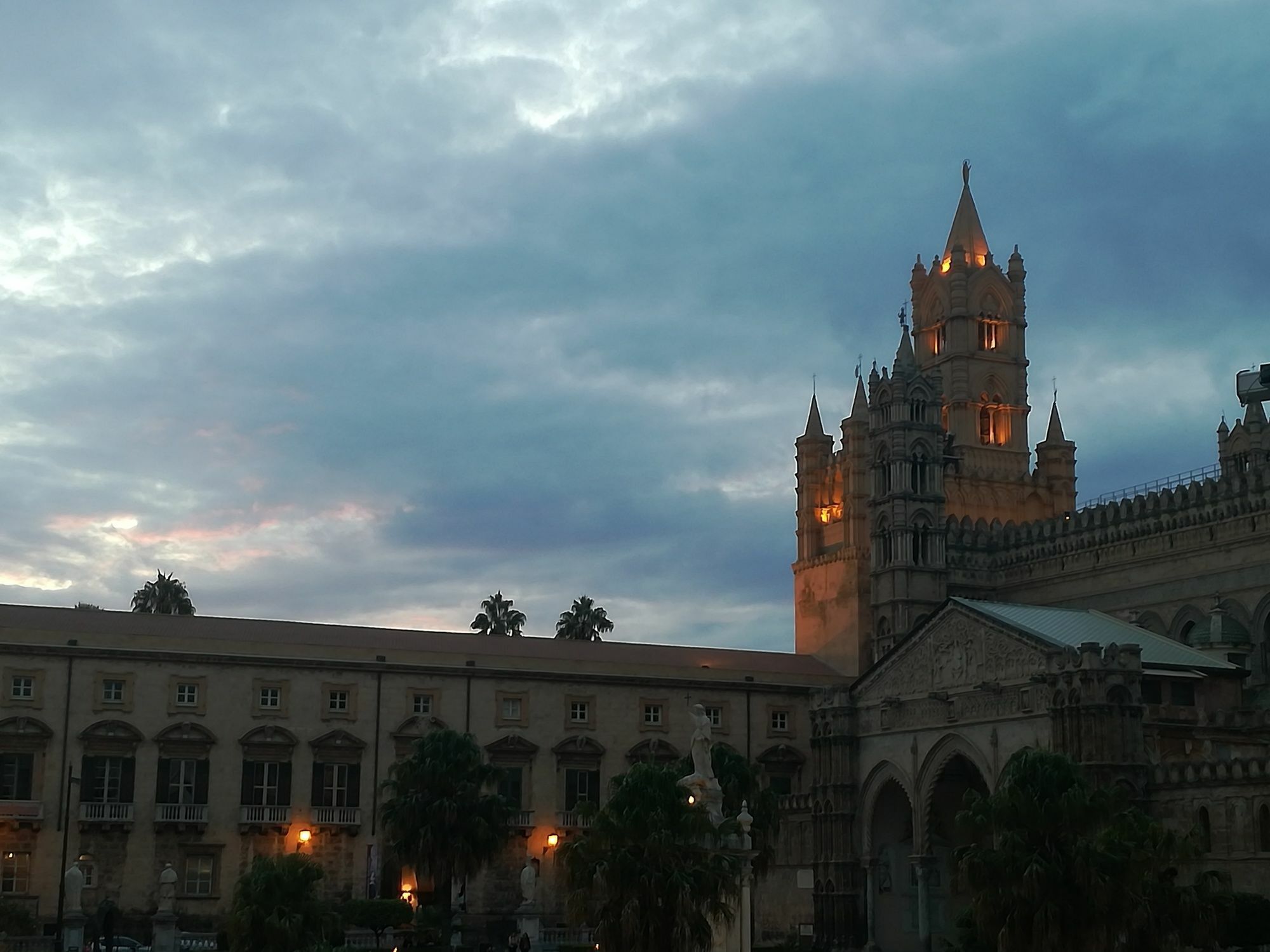 Bed and Breakfast I Vicini Della Cattedrale Palermo Zewnętrze zdjęcie
