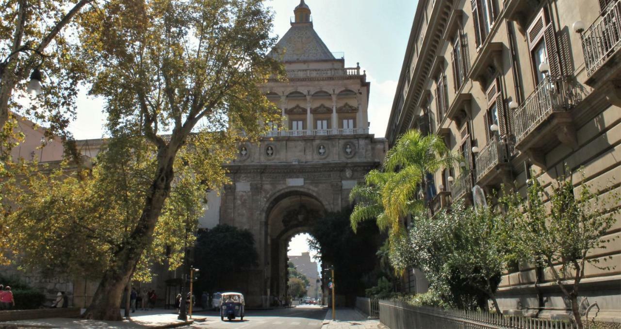 Bed and Breakfast I Vicini Della Cattedrale Palermo Zewnętrze zdjęcie